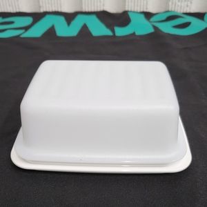 Tupperware 1/2 Pound Butter Dish